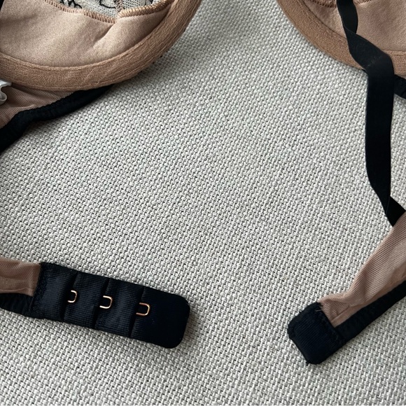 CALVIN KLEIN Mesh Lace Bra and Panty Set - Picture 4 of 6